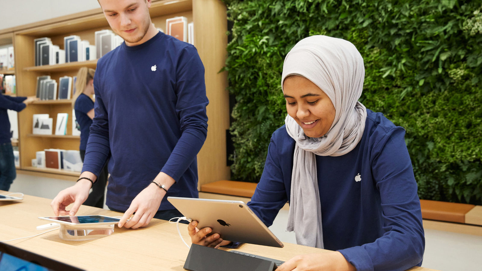 apple store in store appointment