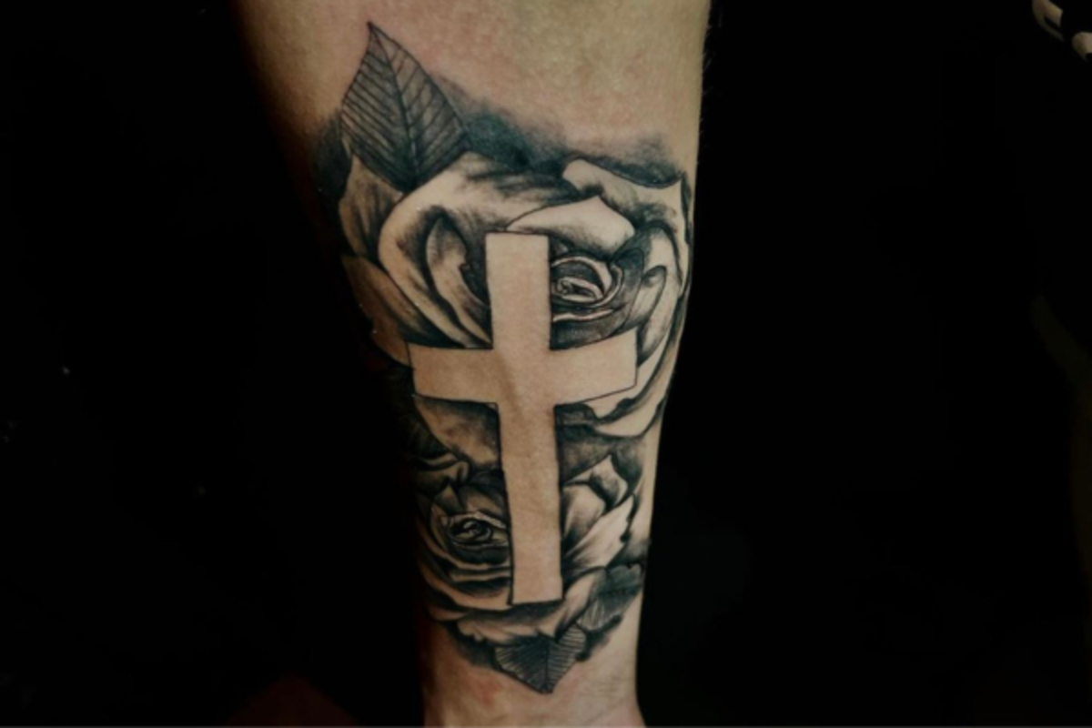 cross tattoo designs on arm