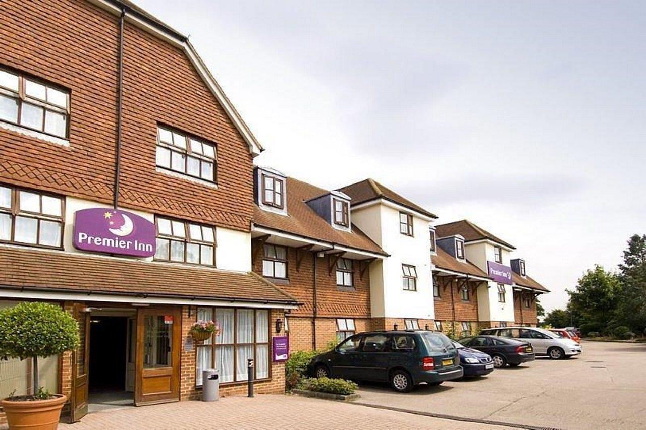 premier inn hotel gatwick airport