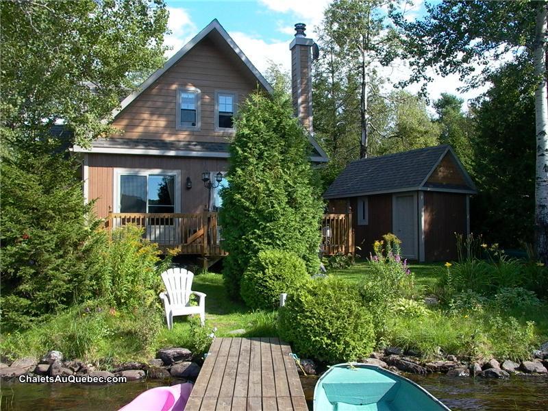 chalet au bord de leau à vendre