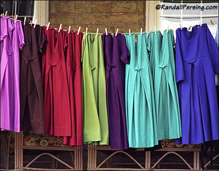 amish dress color meaning