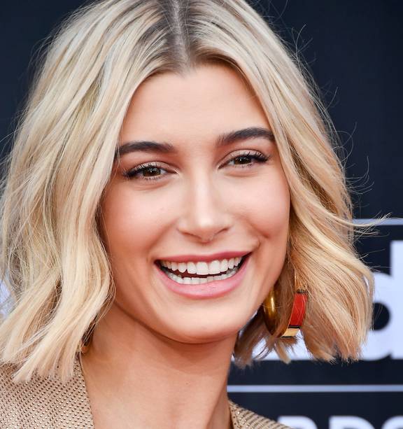 hailey bieber smile