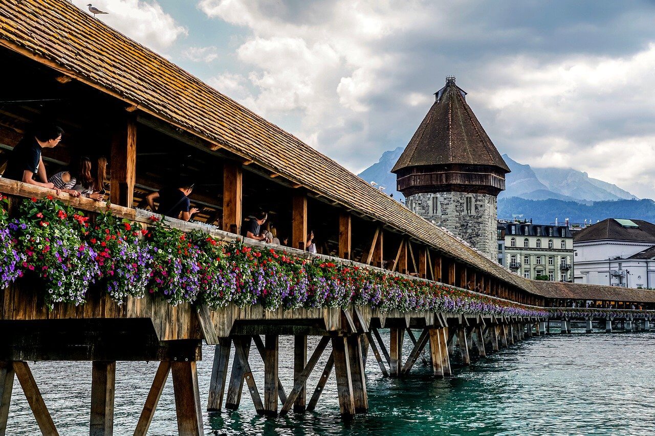 temperature in lucerne switzerland in september