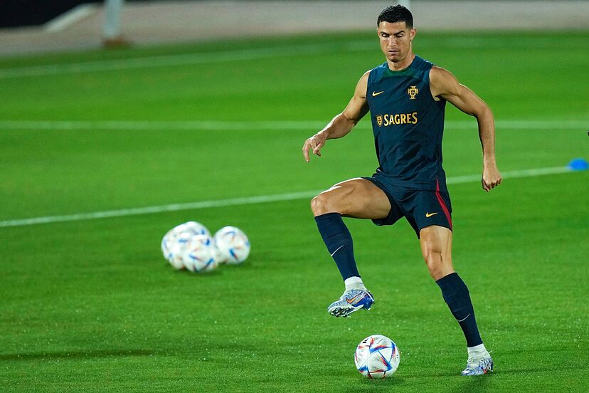 cristiano ronaldo football photos