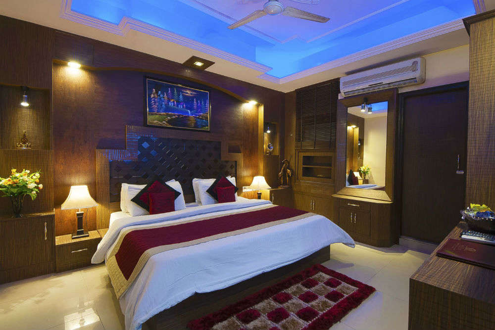 best hotels near delhi airport