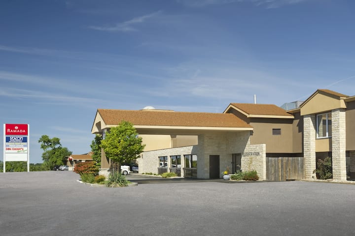 ramada hotel st catharines