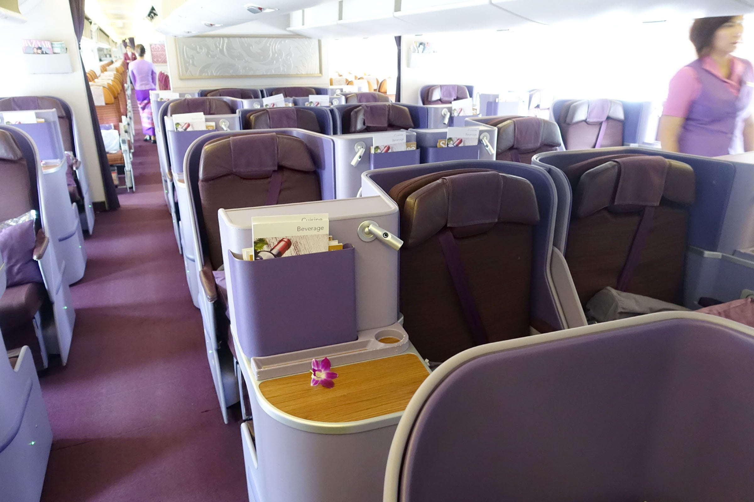 thai airways 777 300er business class