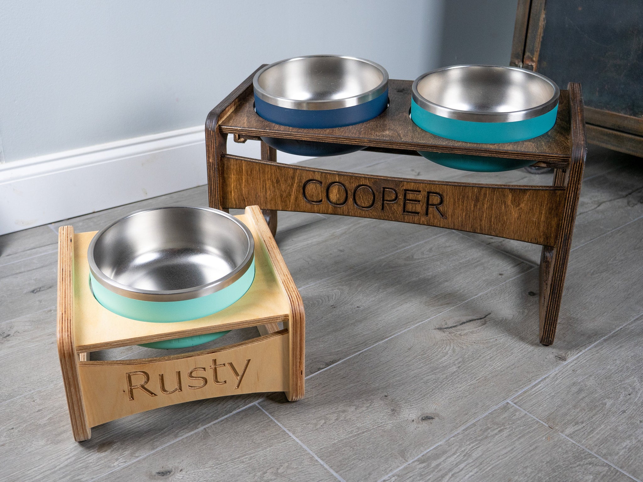 elevated dog bowl holder