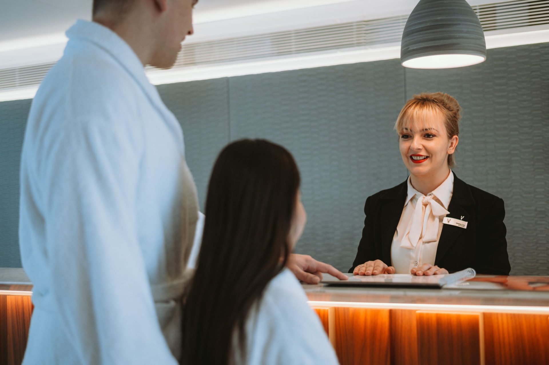 spa receptionist careers