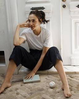 wikifeet gal gadot