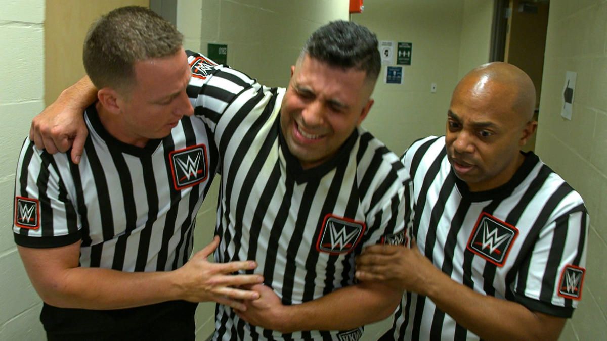 wwe referees