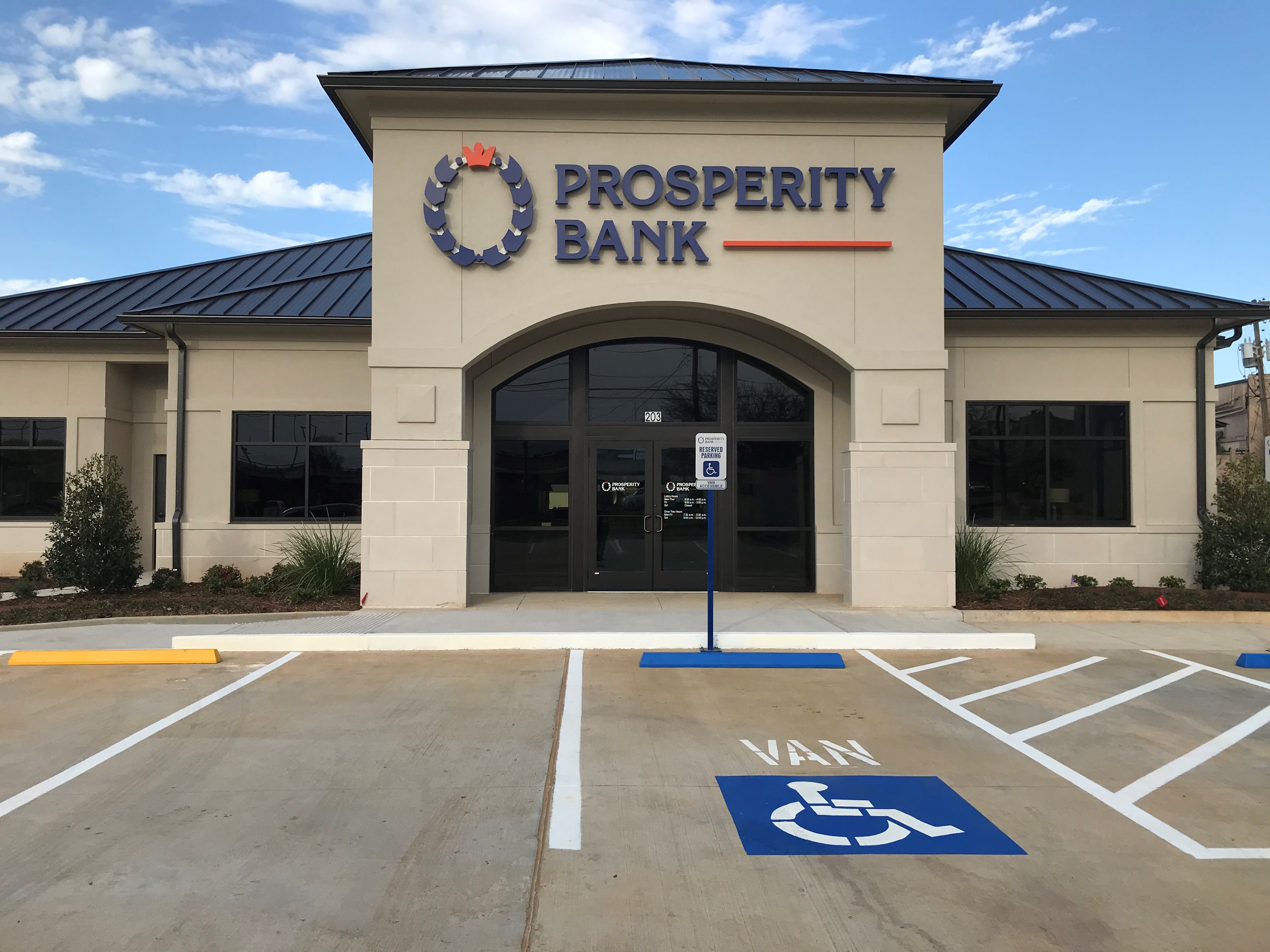 prosperity bank drive-thru hours