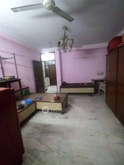 2 bhk flat for rent in hauz khas