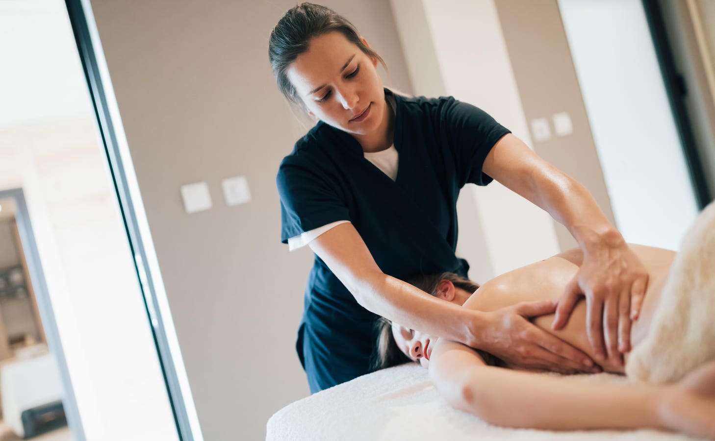 massage therapist jobs