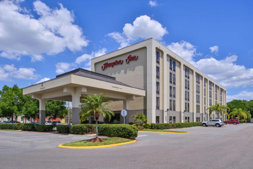 hampton inn and suites near me