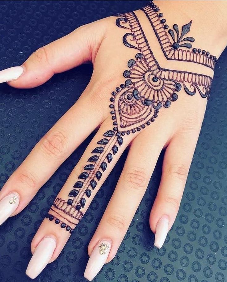 henna tattoo hand klein