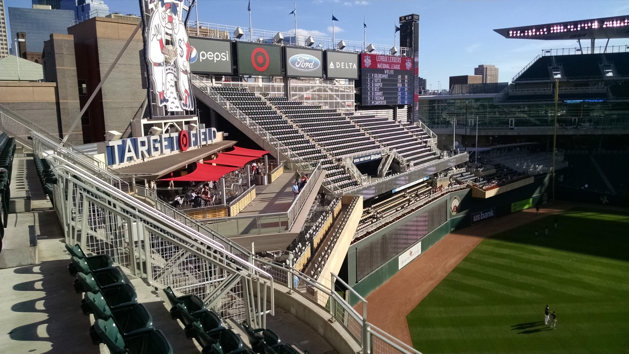 best seats at target field