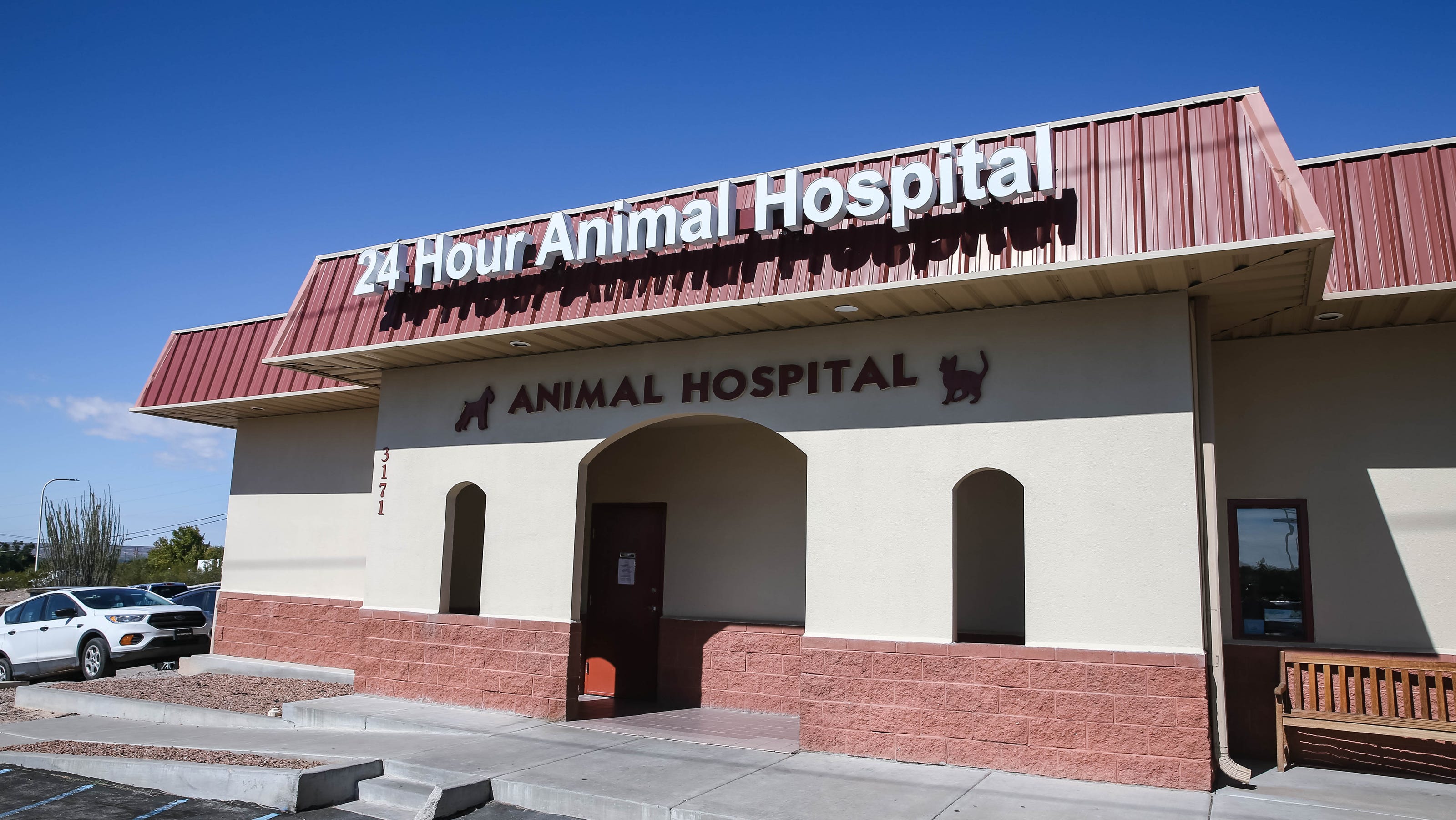 24 hour animal hospital