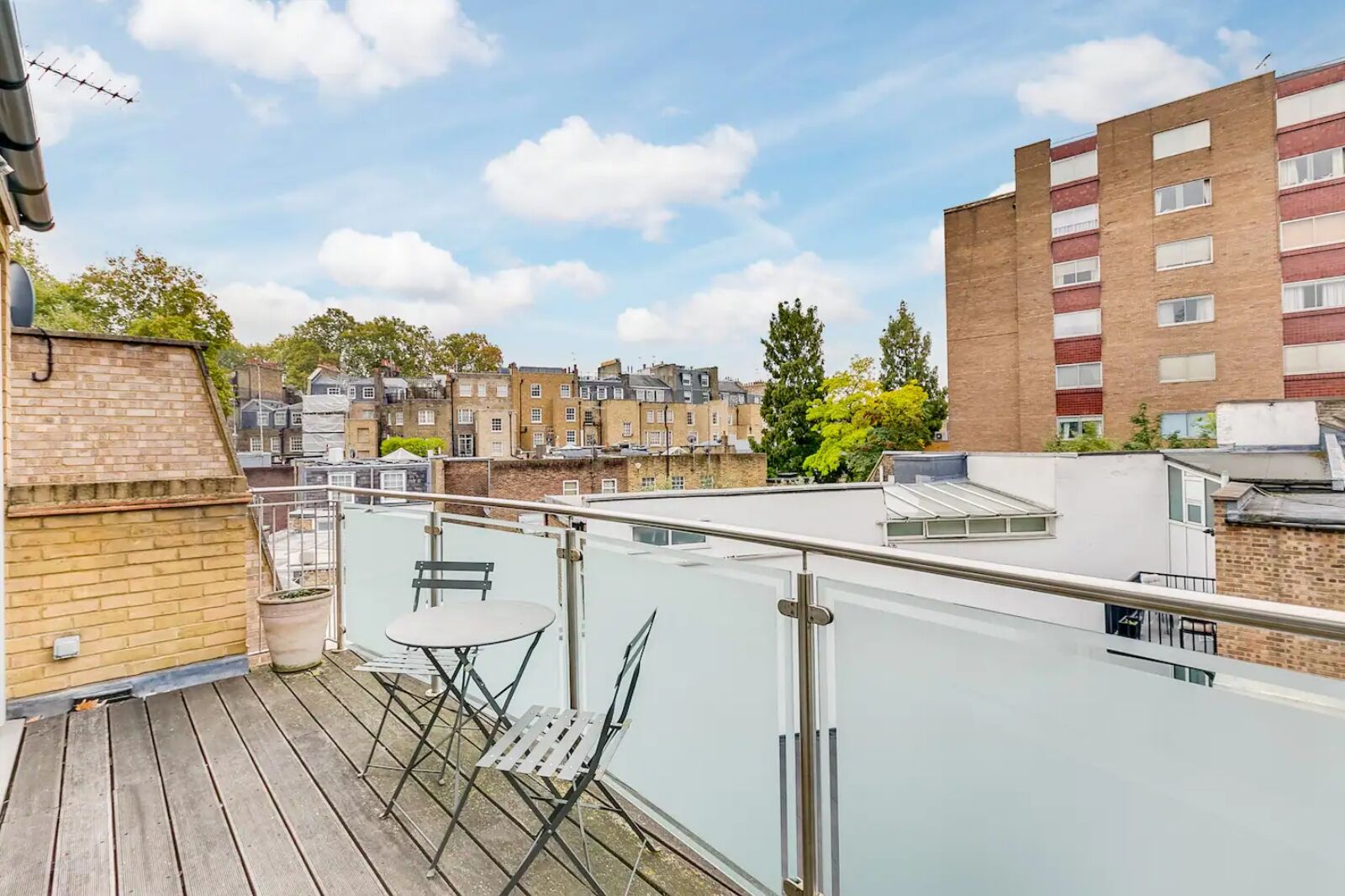 airbnb hyde park london