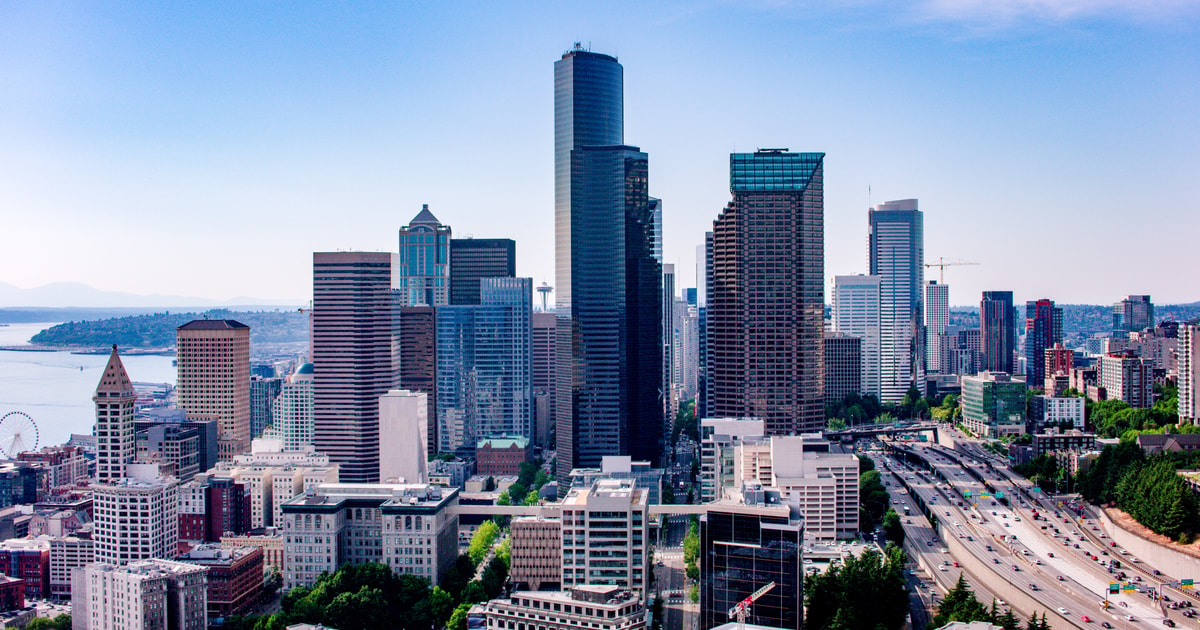 columbia tower sky view seattle