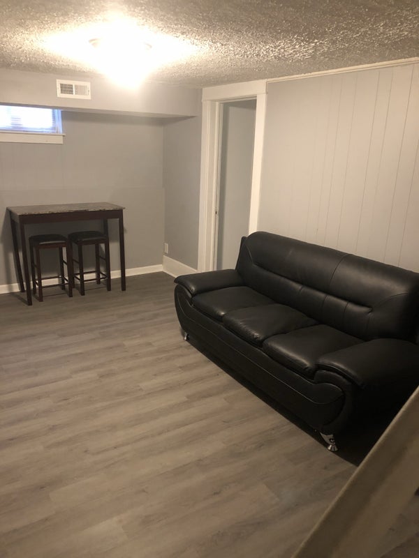 1 bedroom basement