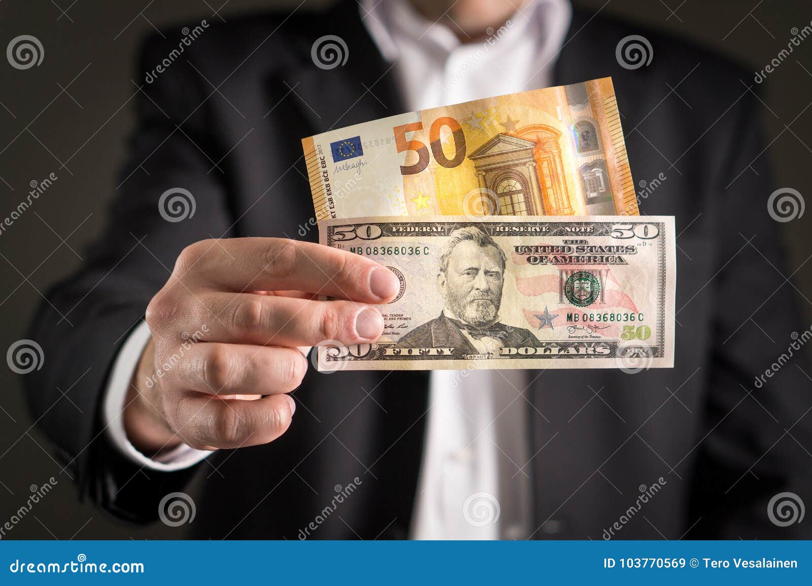 50 dollars euros