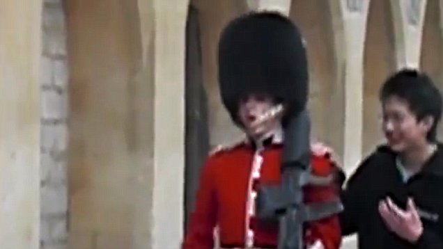 queens guard kills man