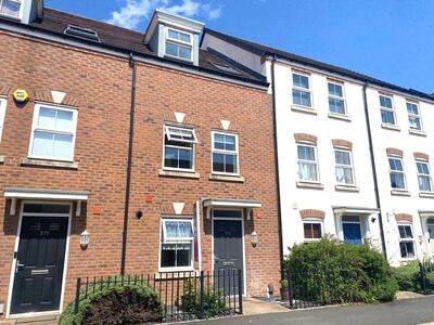 3 bedroom house to rent in nuneaton