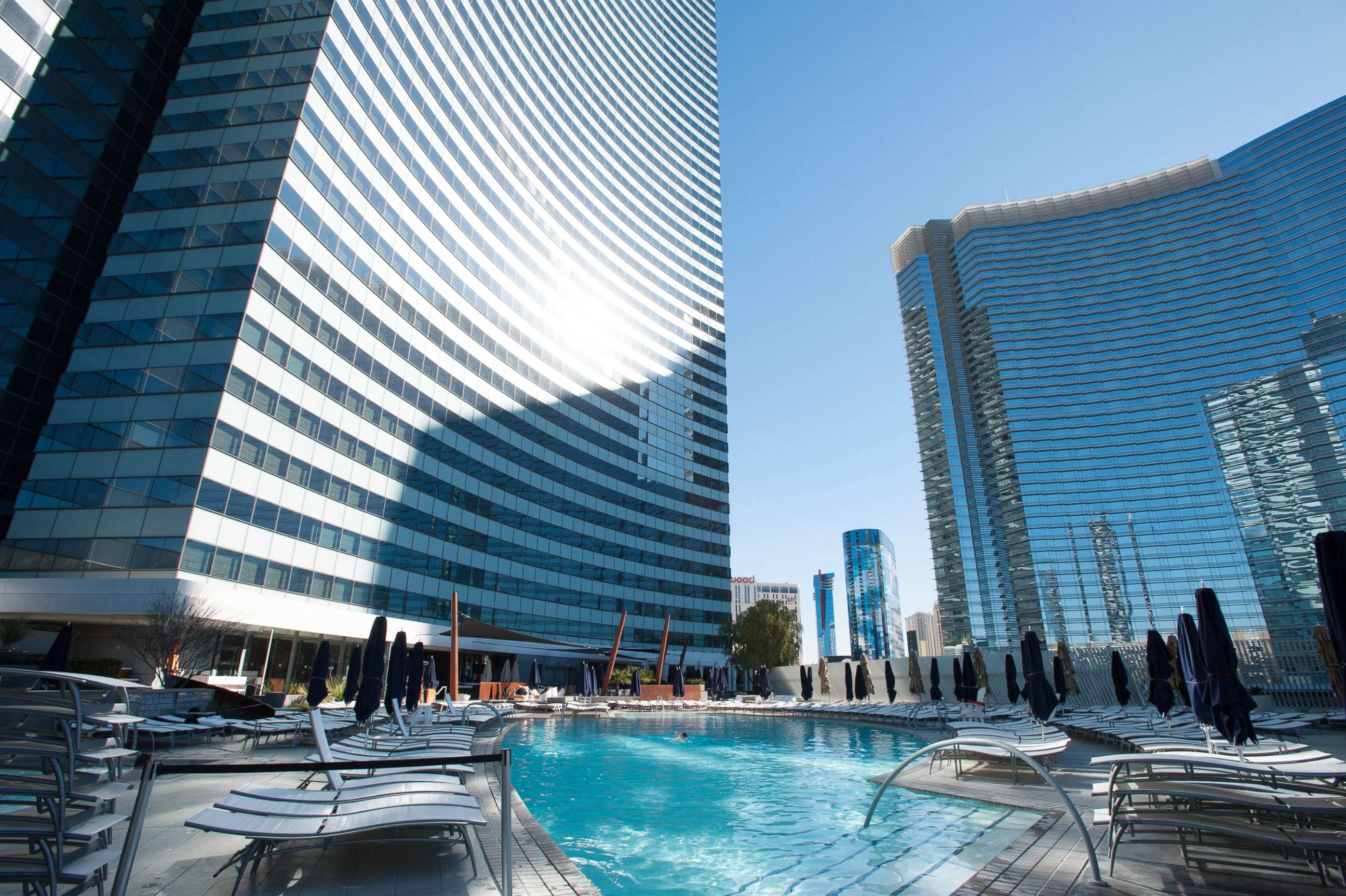 vdara las vegas shuttle airport