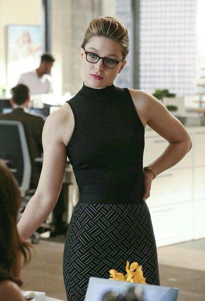 kara danvers sexy