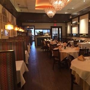 italian restaurants in hauppauge