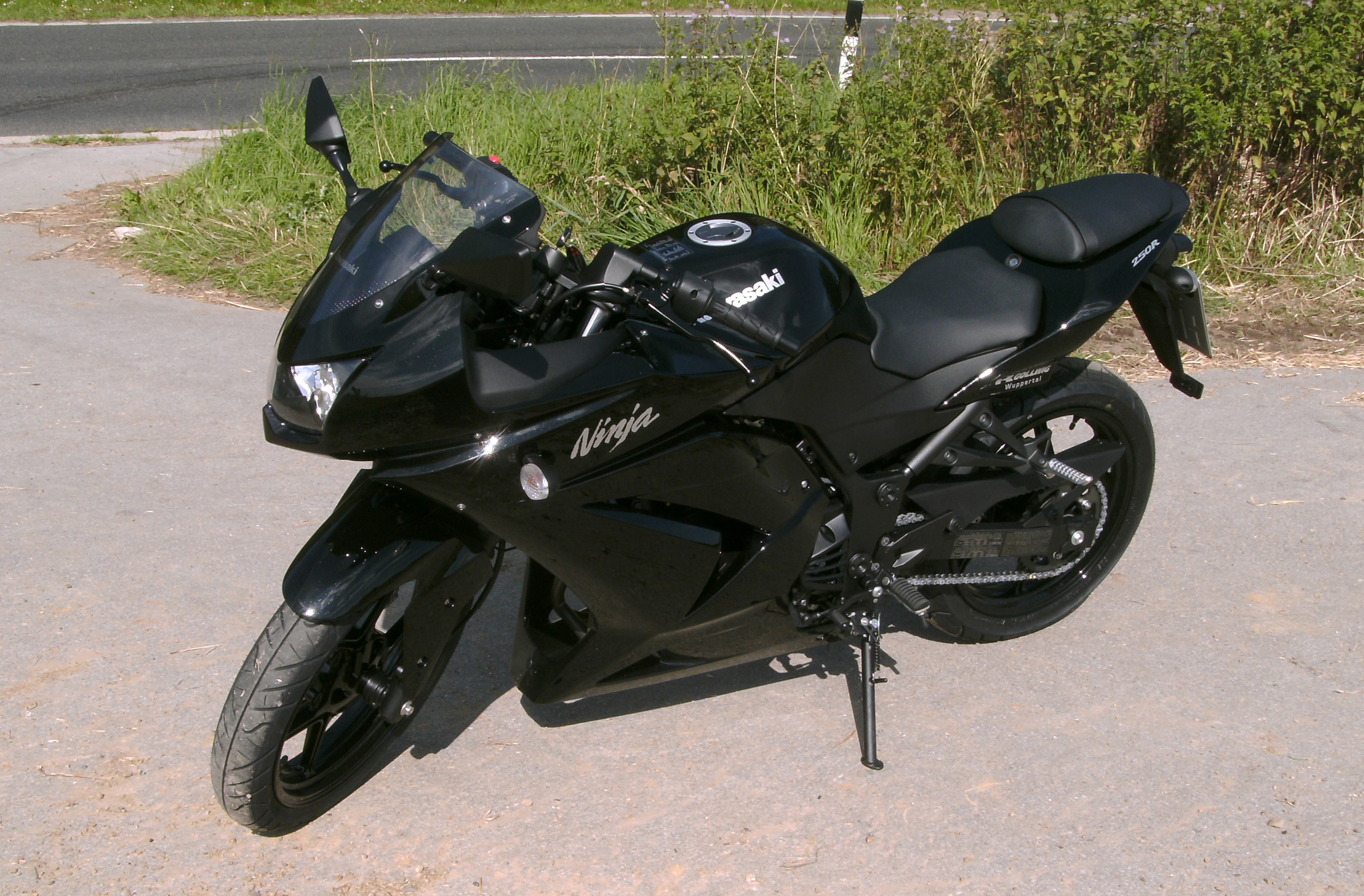 kawasaki ninja 250 black