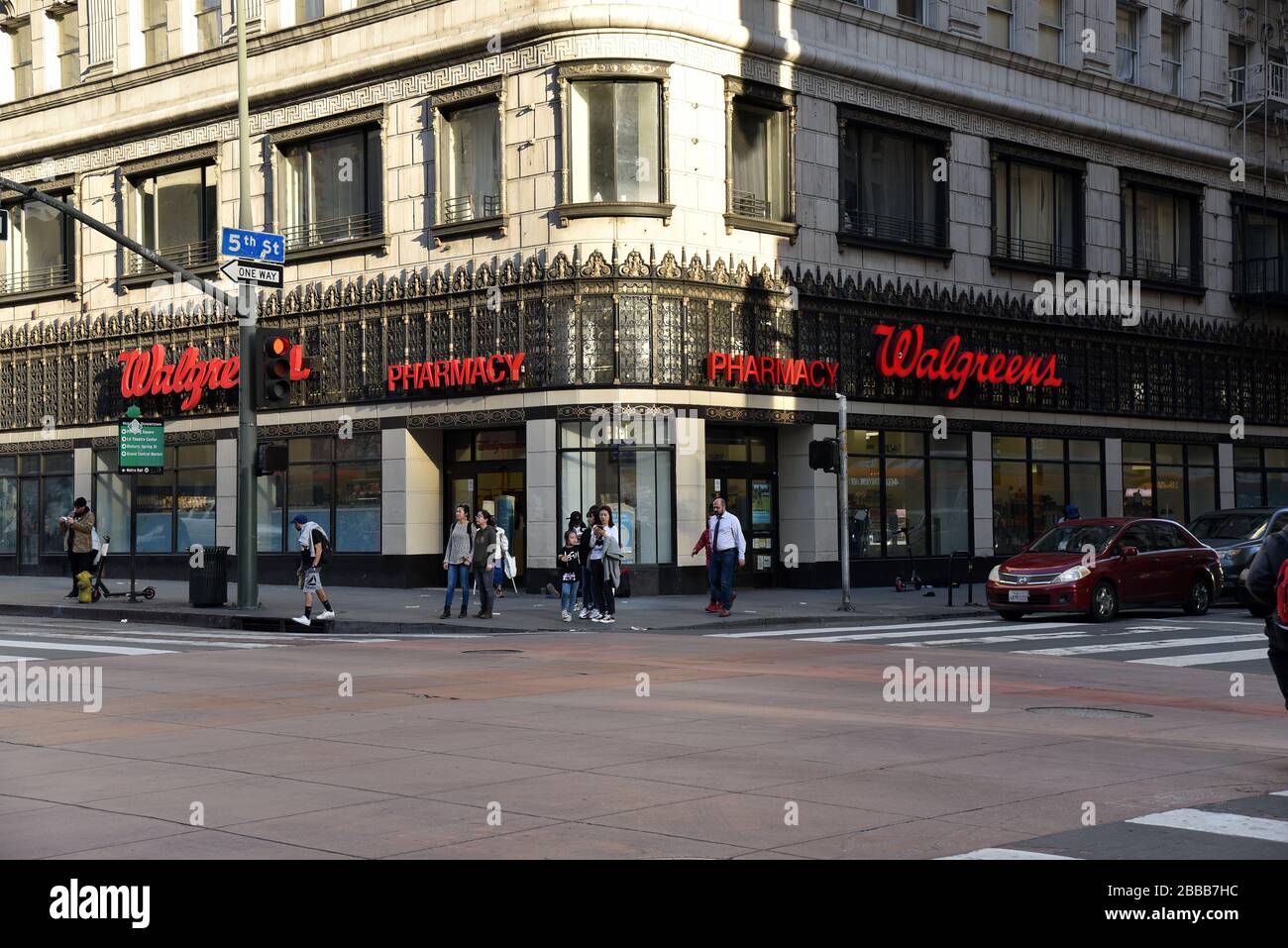 walgreens 34th and broadway