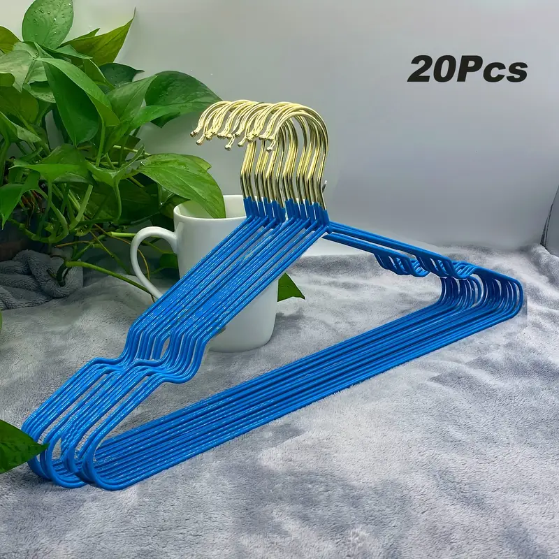 clothes hangers non slip