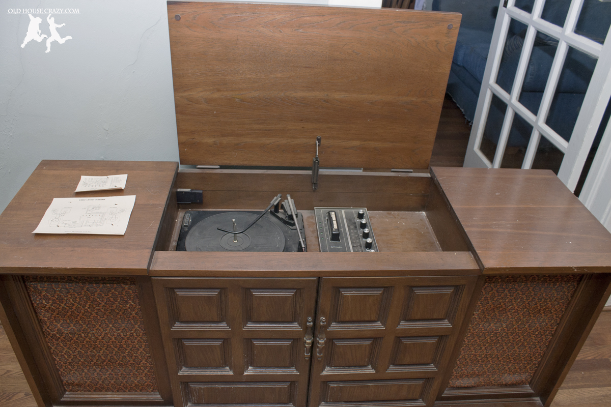 turntable cabinet vintage