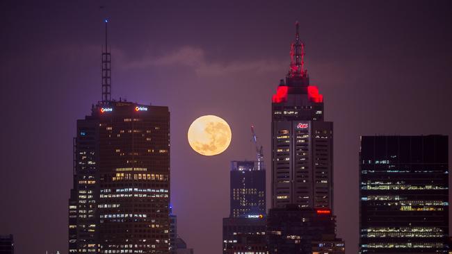 super moon tonight melbourne