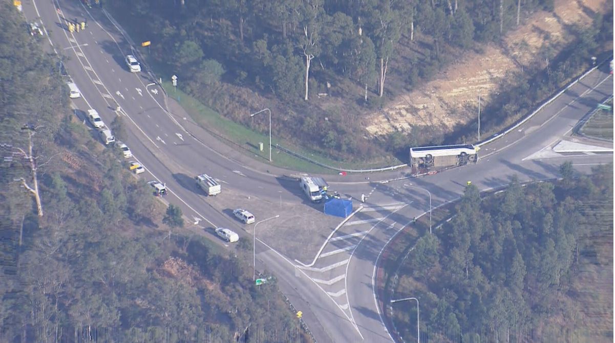 hunter valley bus crash today