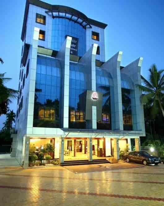 4 star hotels in kottayam