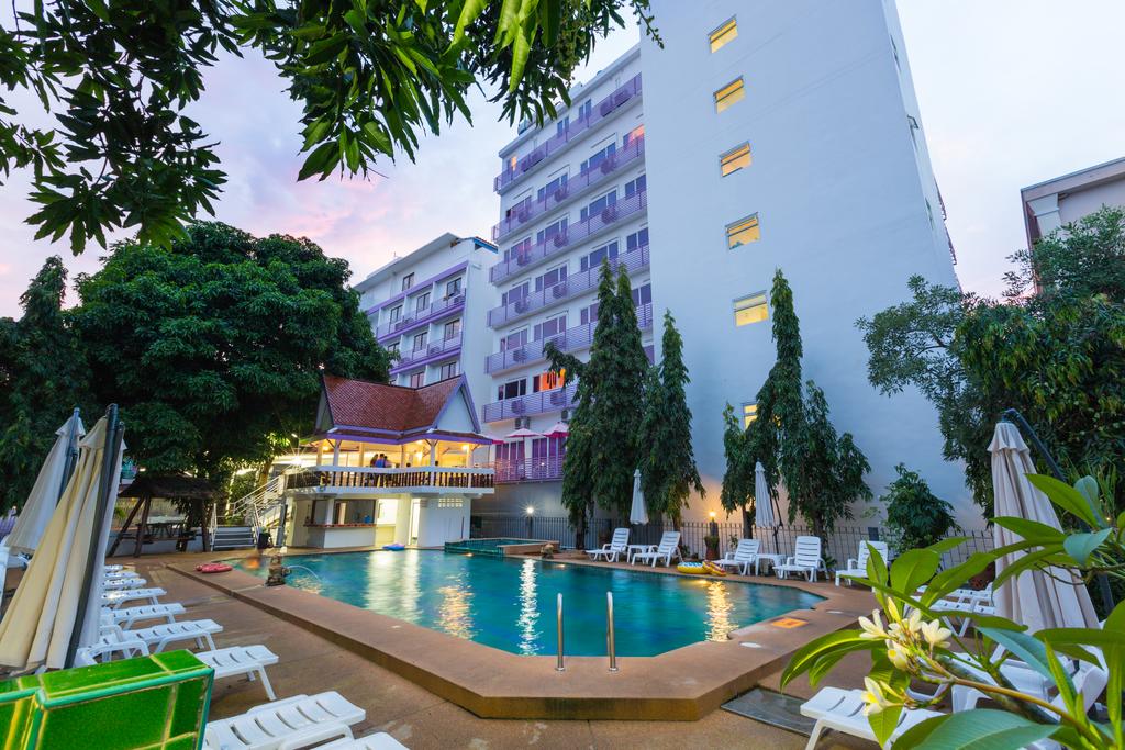 the zing hotel pattaya