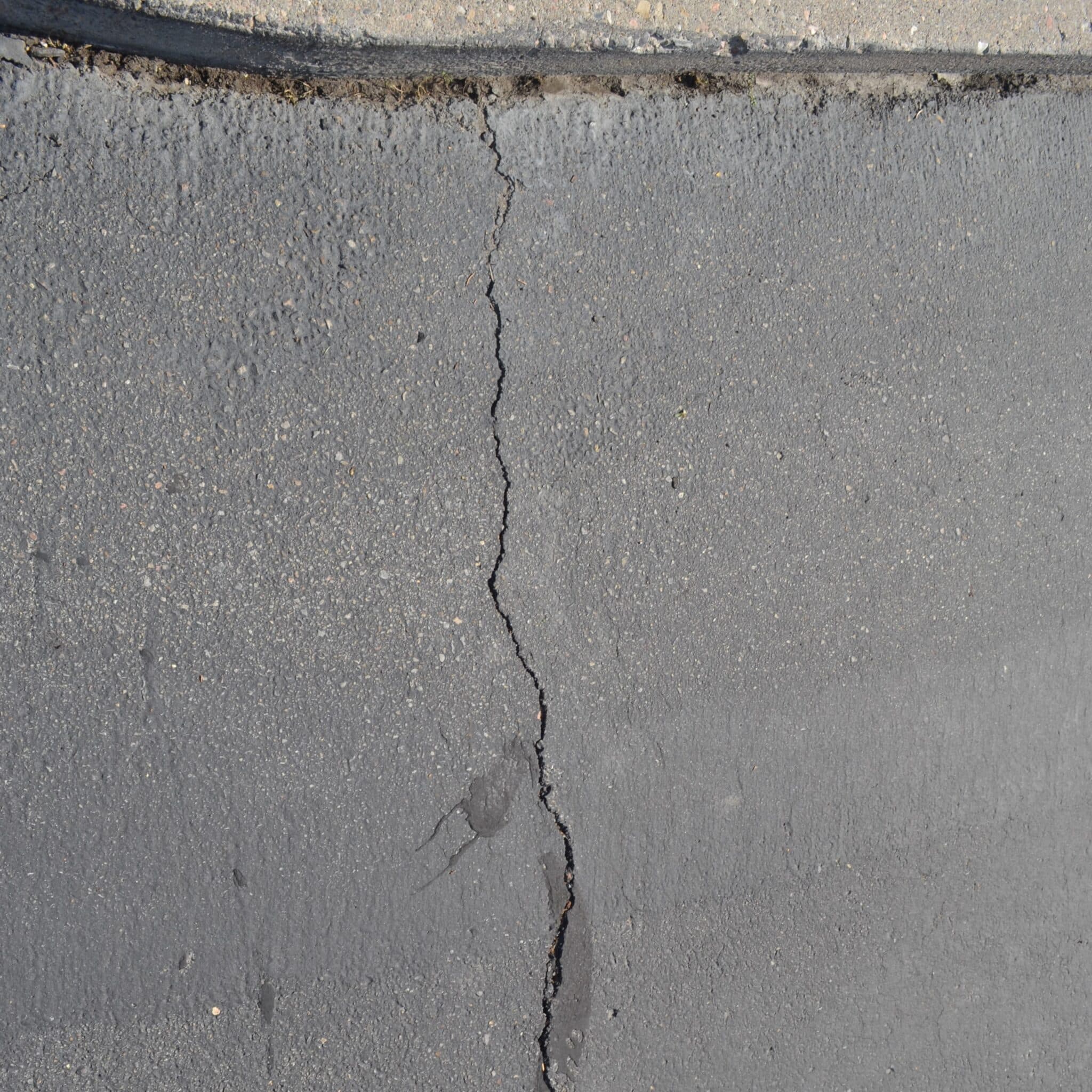 asphalt crack repair utah