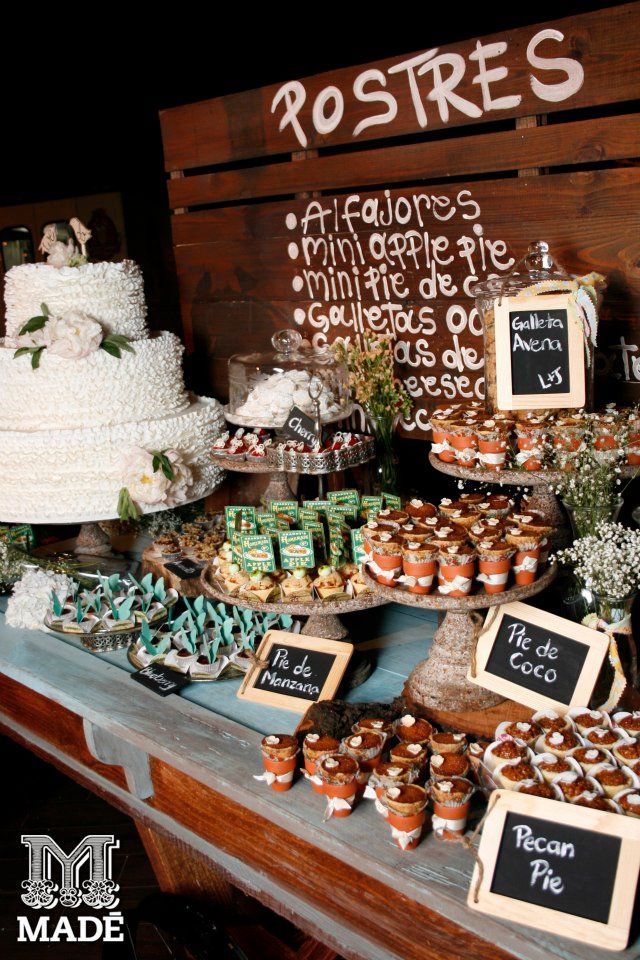 vintage mesa de dulces para boda