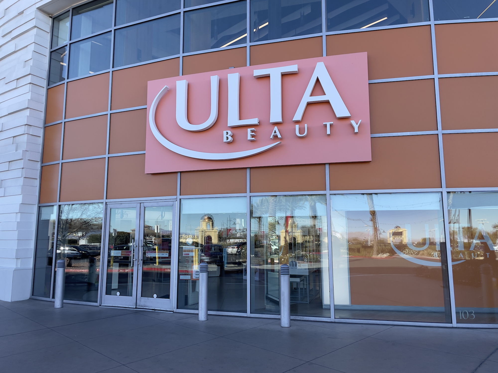 ulta vegas strip