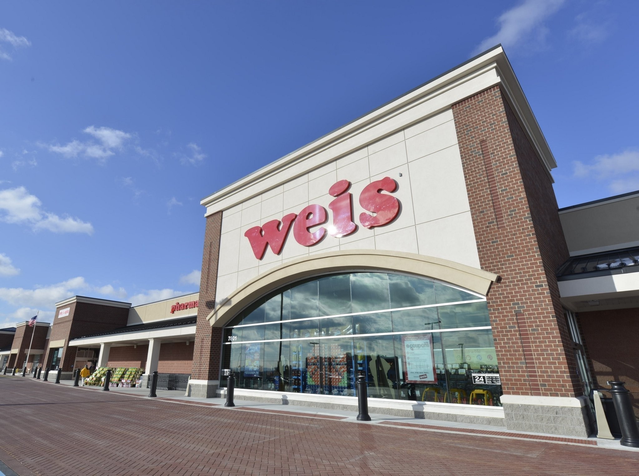 weis supermarket hours