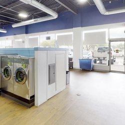 laundromats near me open now