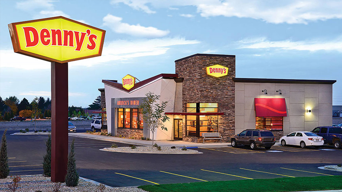 dennys dartmouth opening date