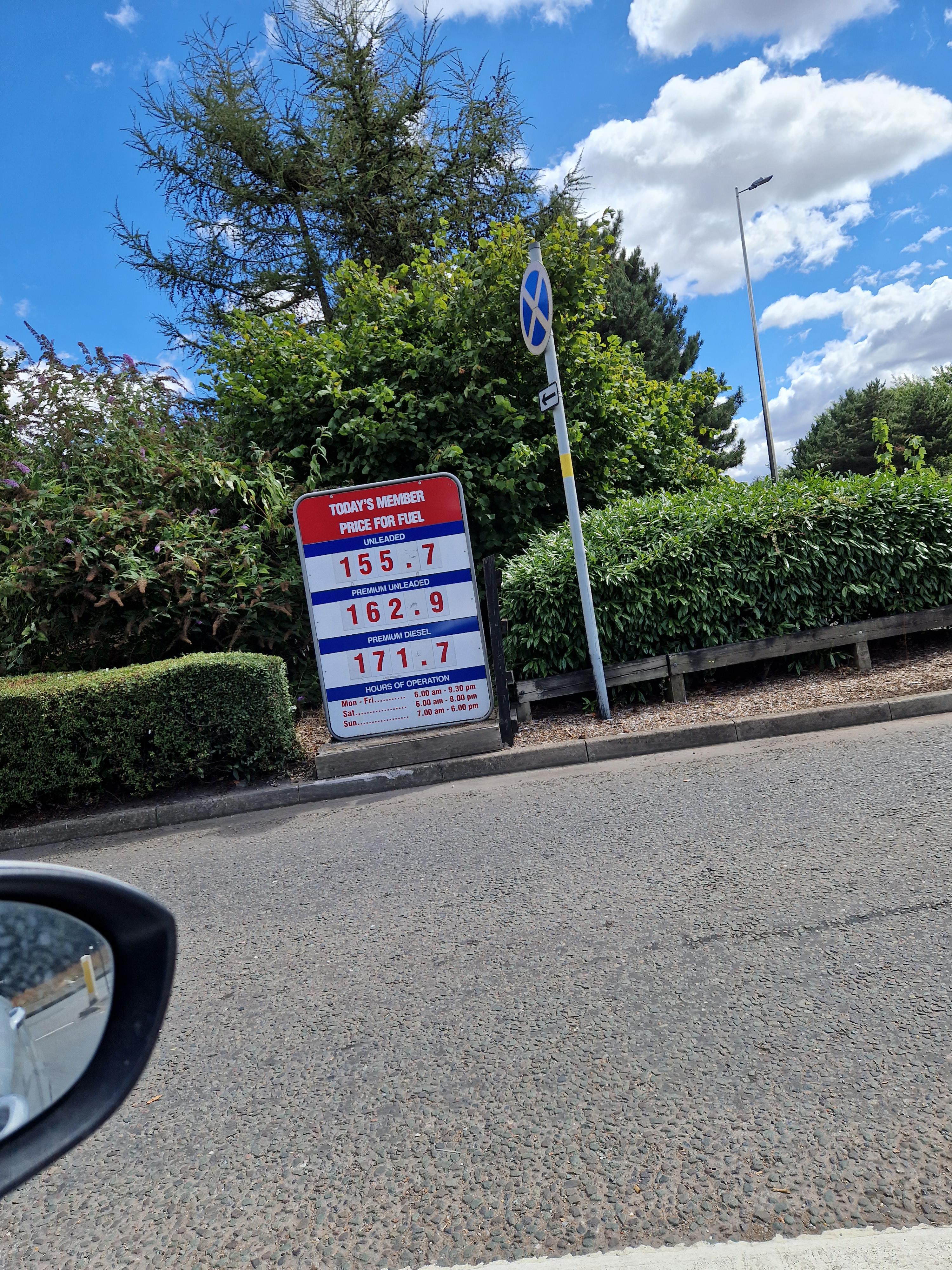 costco fuel price today 2022 uk