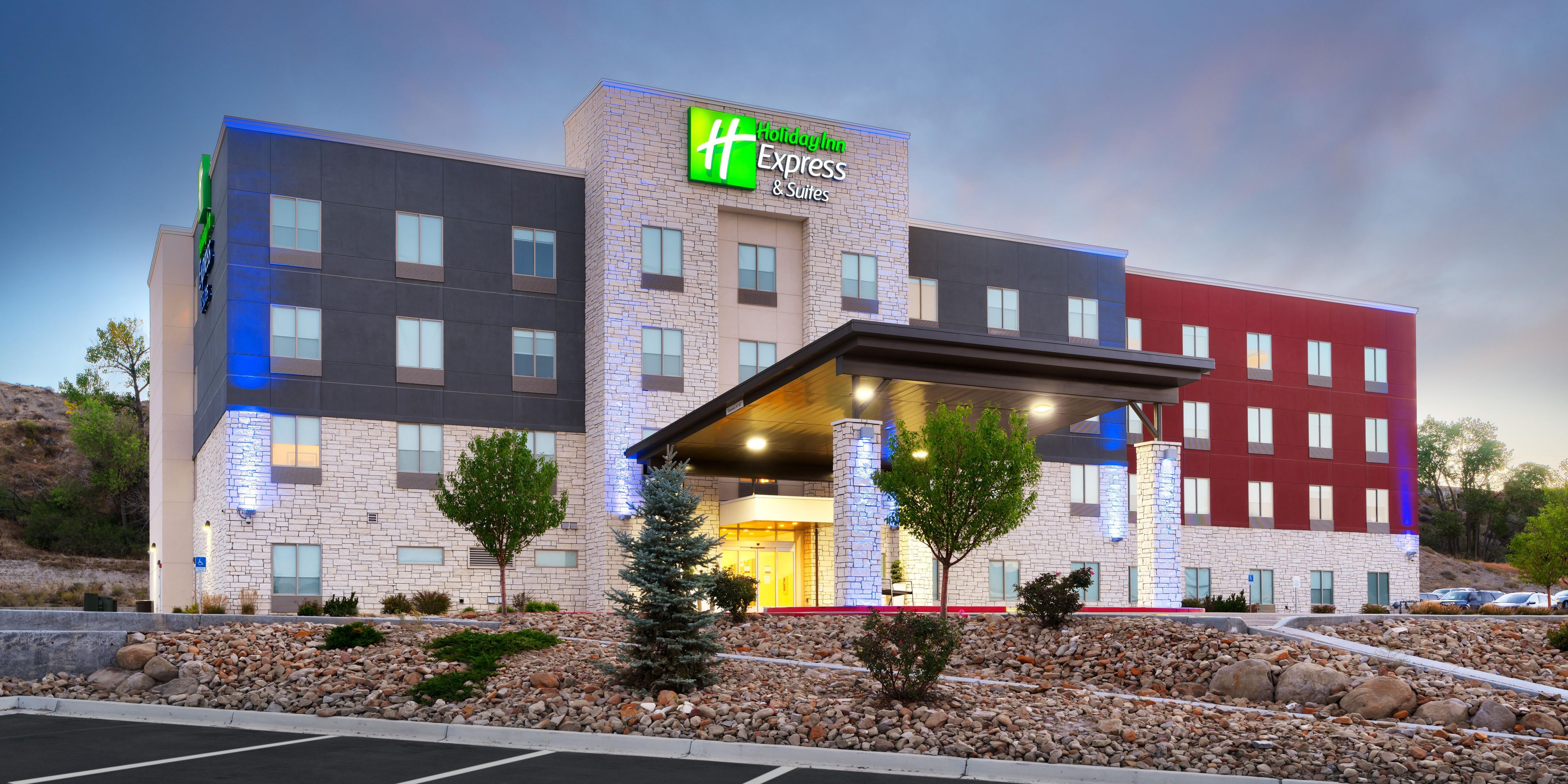 holiday inn express &