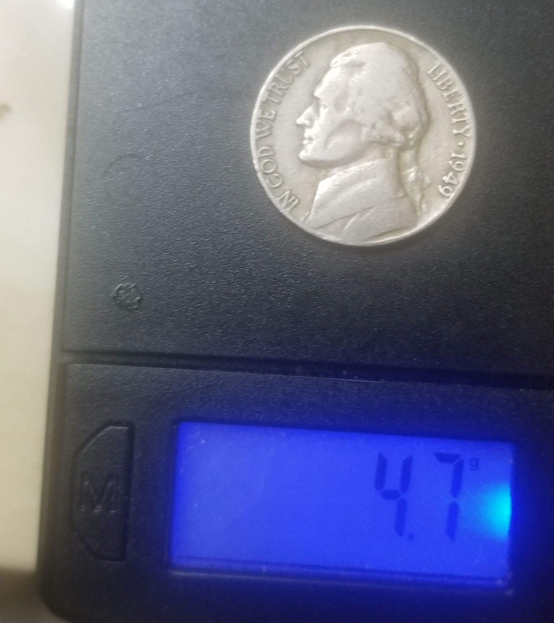 how much does a us nickel weigh