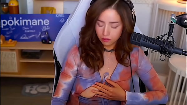 twitch nipple slip