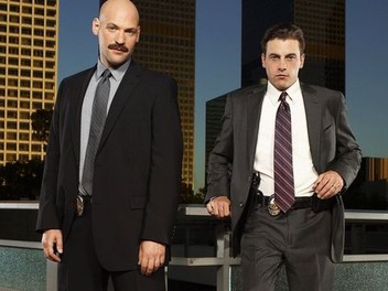 law and order la season 1